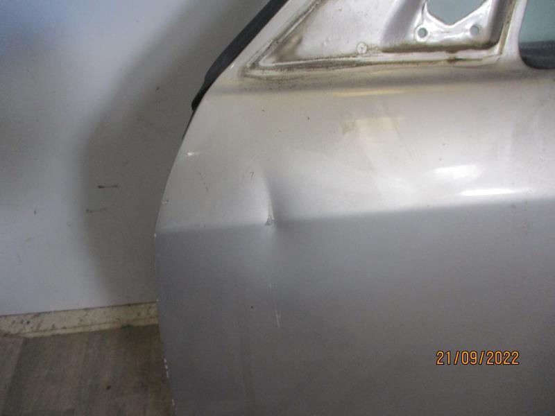 Portiera anteriore sinistra MERCEDES CLASSE E 124  - 1