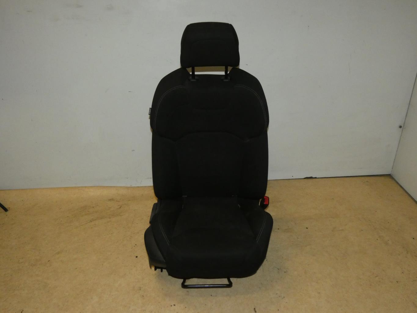 Siege avant droit CITROEN C5 2 BREAK Diesel - 1