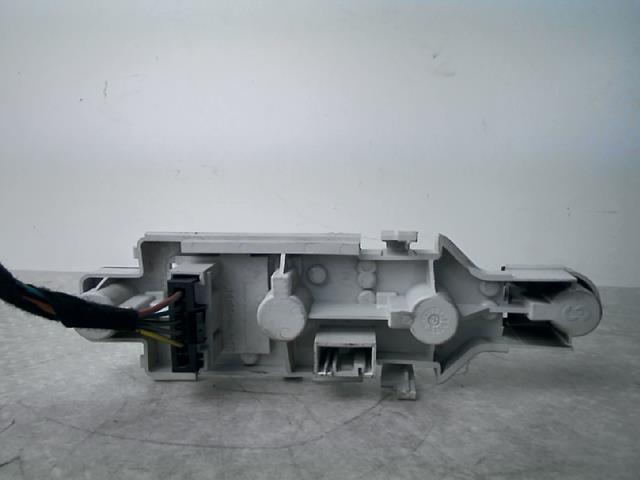 Base portalampade fanale posteriore sinistro BMW SERIE 3 E46 COMPACT PHASE 2 Diésel - 1