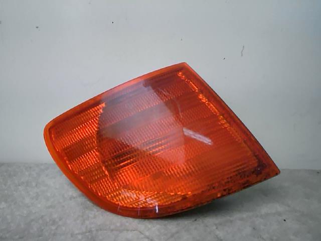 Gruppo ottico anteriore secondario destro (luci)(freccia) MERCEDES VITO 638 Diésel - 1