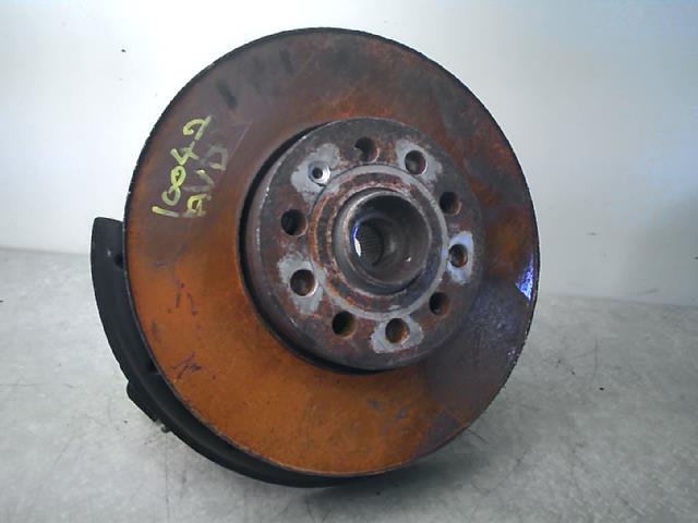 Moyeu avant droit AUDI A3 2 PHASE 1  - 1