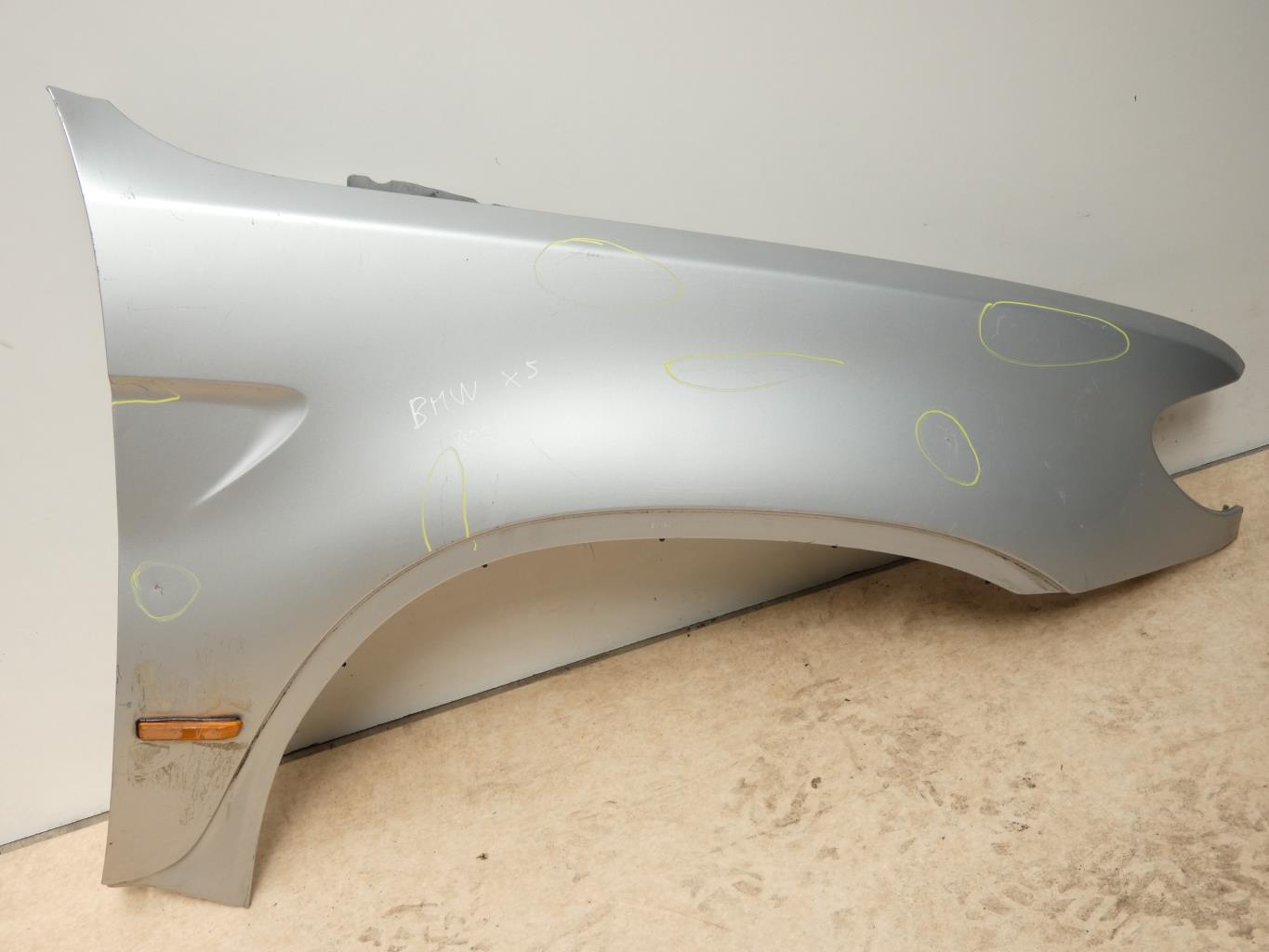Aile avant droit BMW X5 E53  - 1