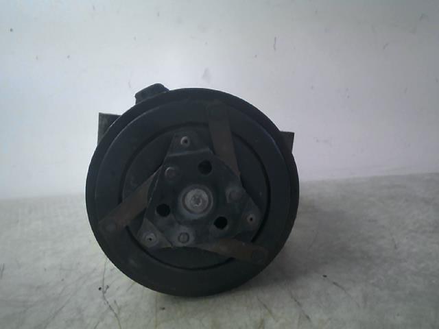 Compresseur clim RENAULT MEGANE 2 PHASE 1 BREAK Diesel - 1