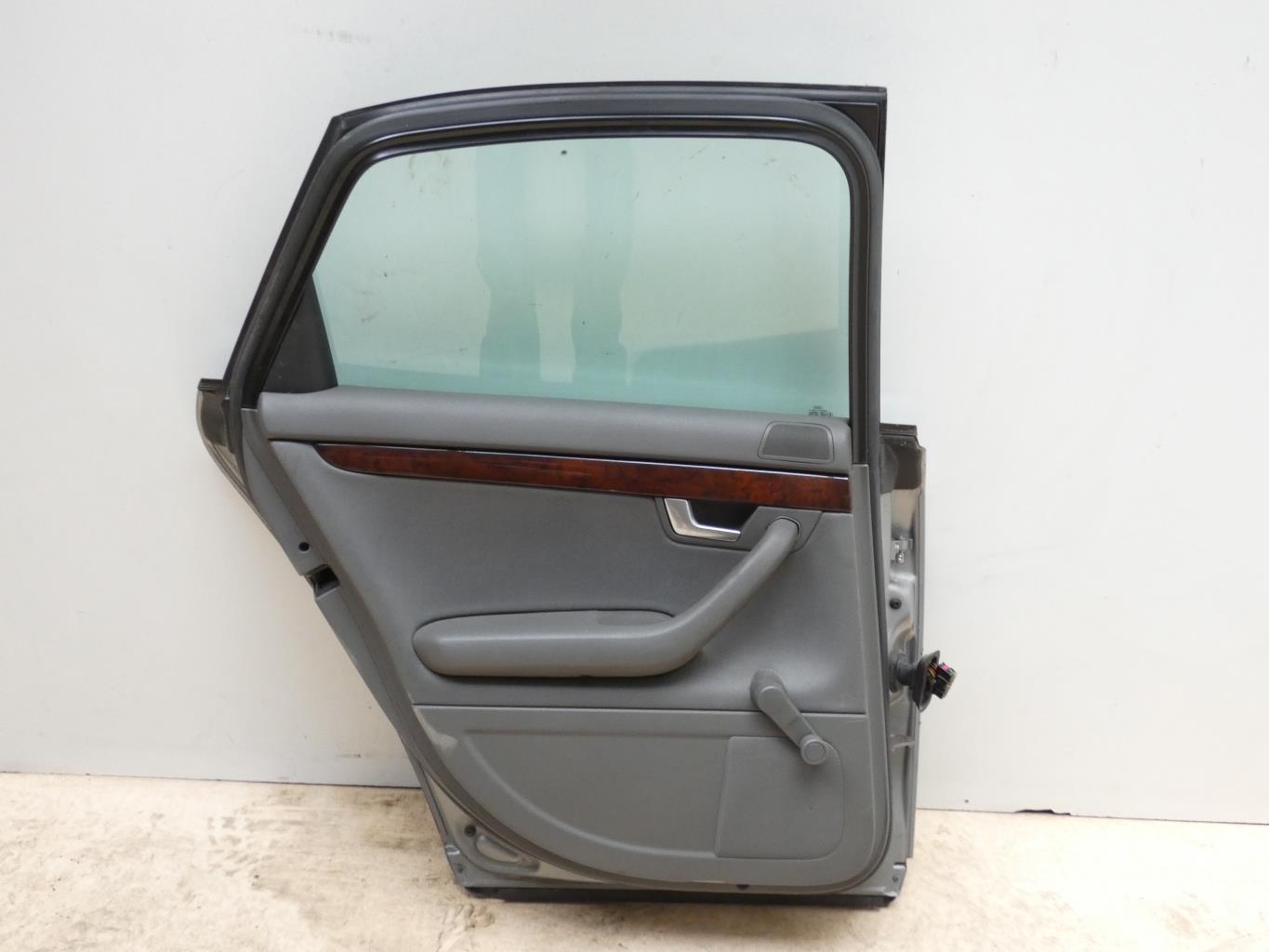 Puerta trasera izquierda AUDI A4 2 PHASE 1 Diésel - 1