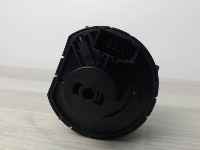Commande de phare VOLKSWAGEN POLO 5 PHASE 2 Essence - 1