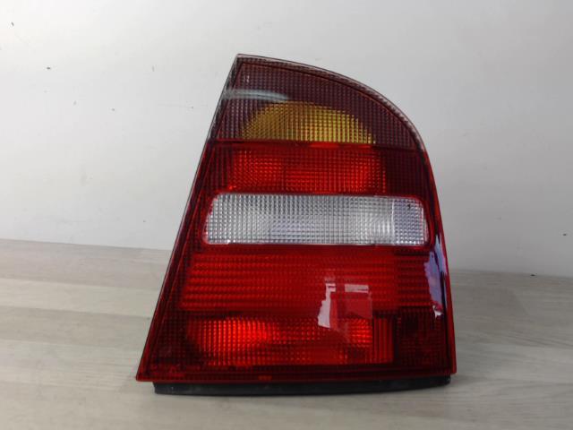 Fanale posteriore principale destro (luci) SKODA OCTAVIA 1 PHASE 1 Gasolina - 1