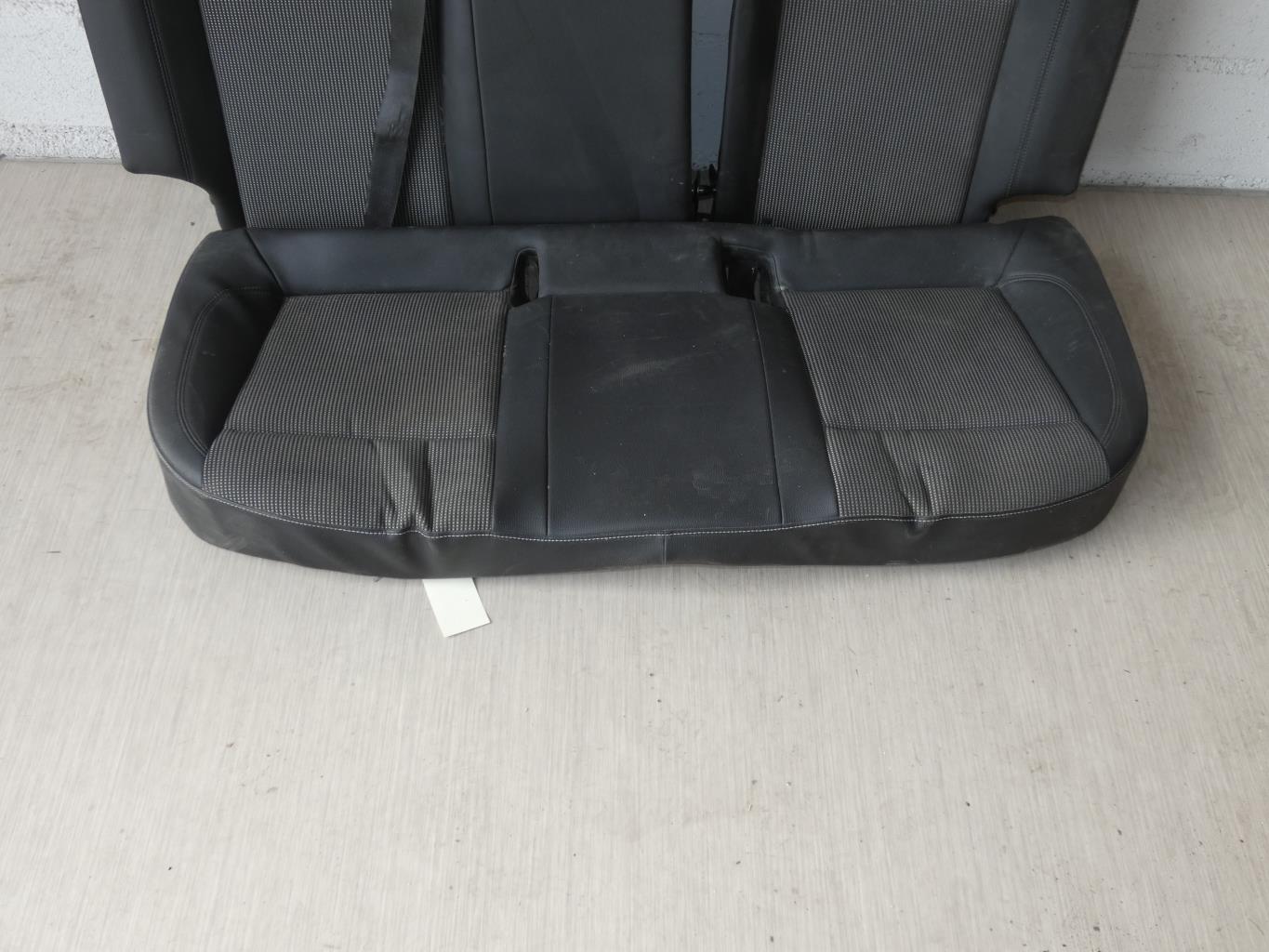 Sedile posteriore a panchetta OPEL ASTRA J PHASE 1 Diésel - 1