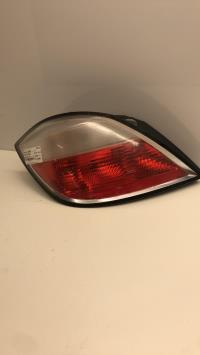 Fanale posteriore principale sinistro (luci)