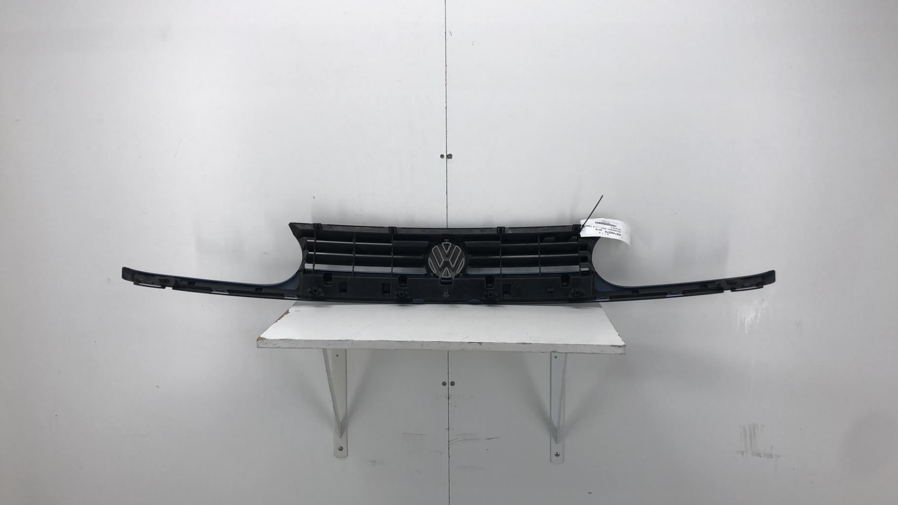 Calandre VOLKSWAGEN GOLF Essence - 1