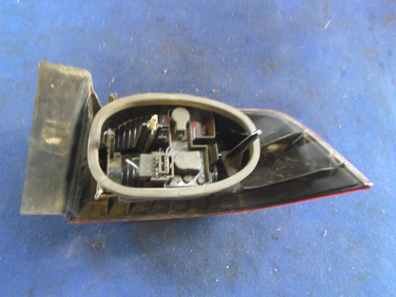 Feu arriere principal gauche (feux) RENAULT LAGUNA 2 PHASE 2 Essence - 1