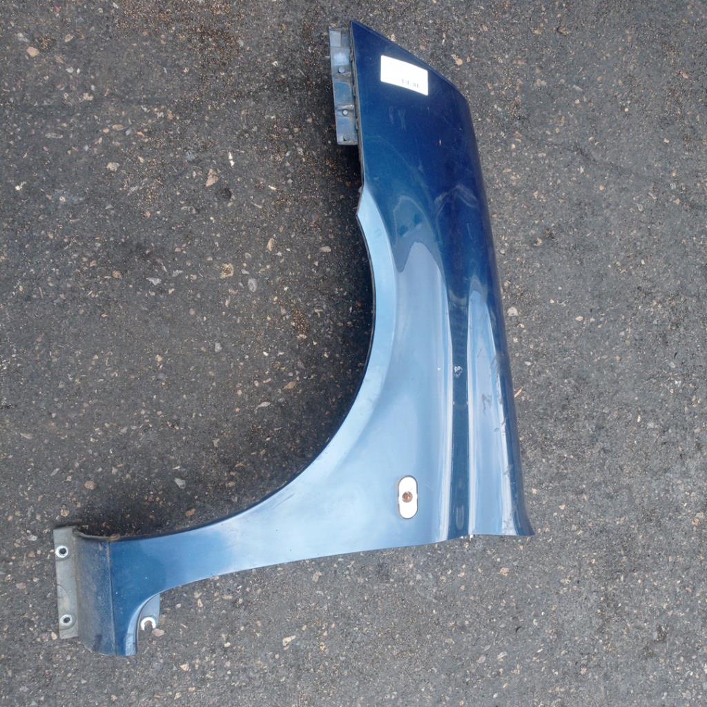Aile avant gauche RENAULT CLIO 2 PHASE 2 Diesel - 1