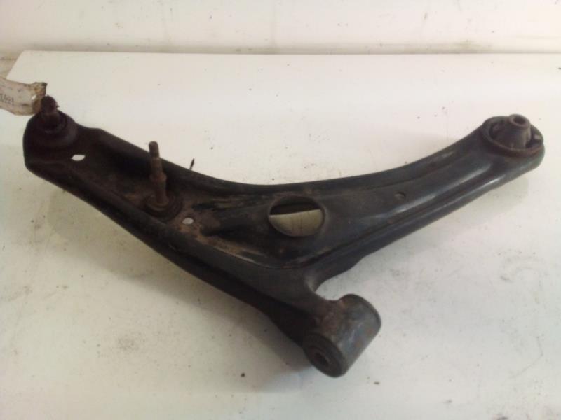 Triangle avant droit TOYOTA YARIS 1 PHASE 1 Essence - 1