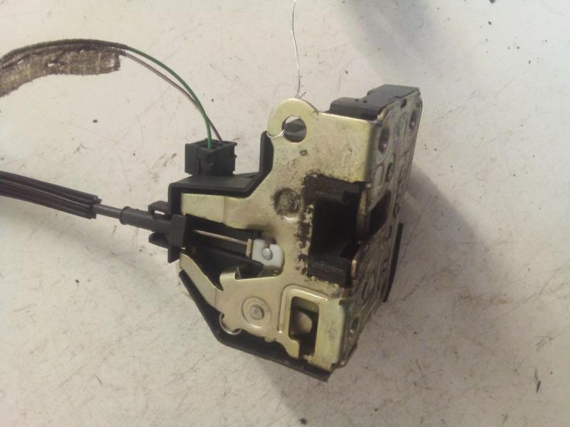 Serrure avant gauche RENAULT CLIO 2 PHASE 2 Essence - 1