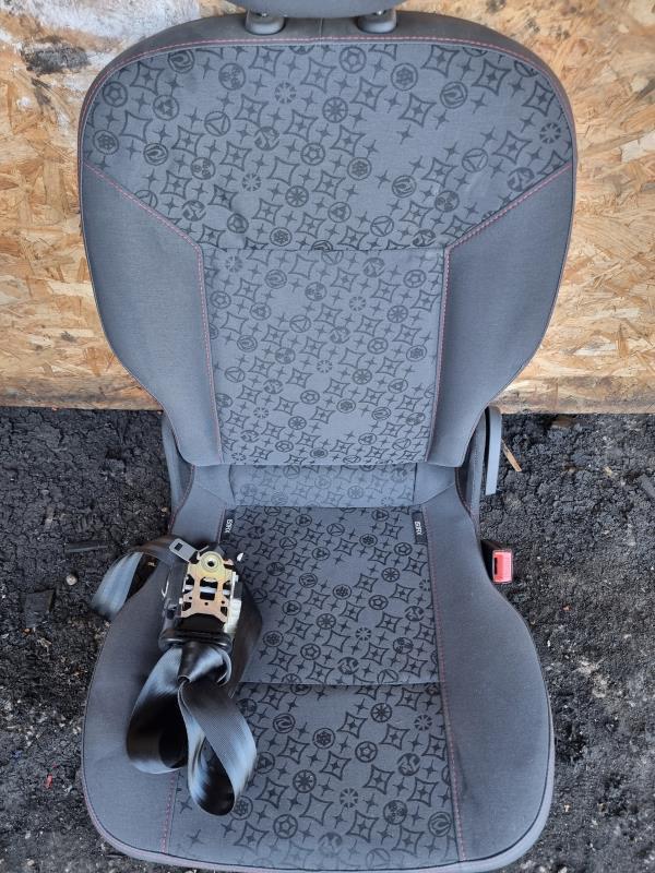 Siege arriere droit RENAULT TWINGO 2 PHASE 1 Essence - 1