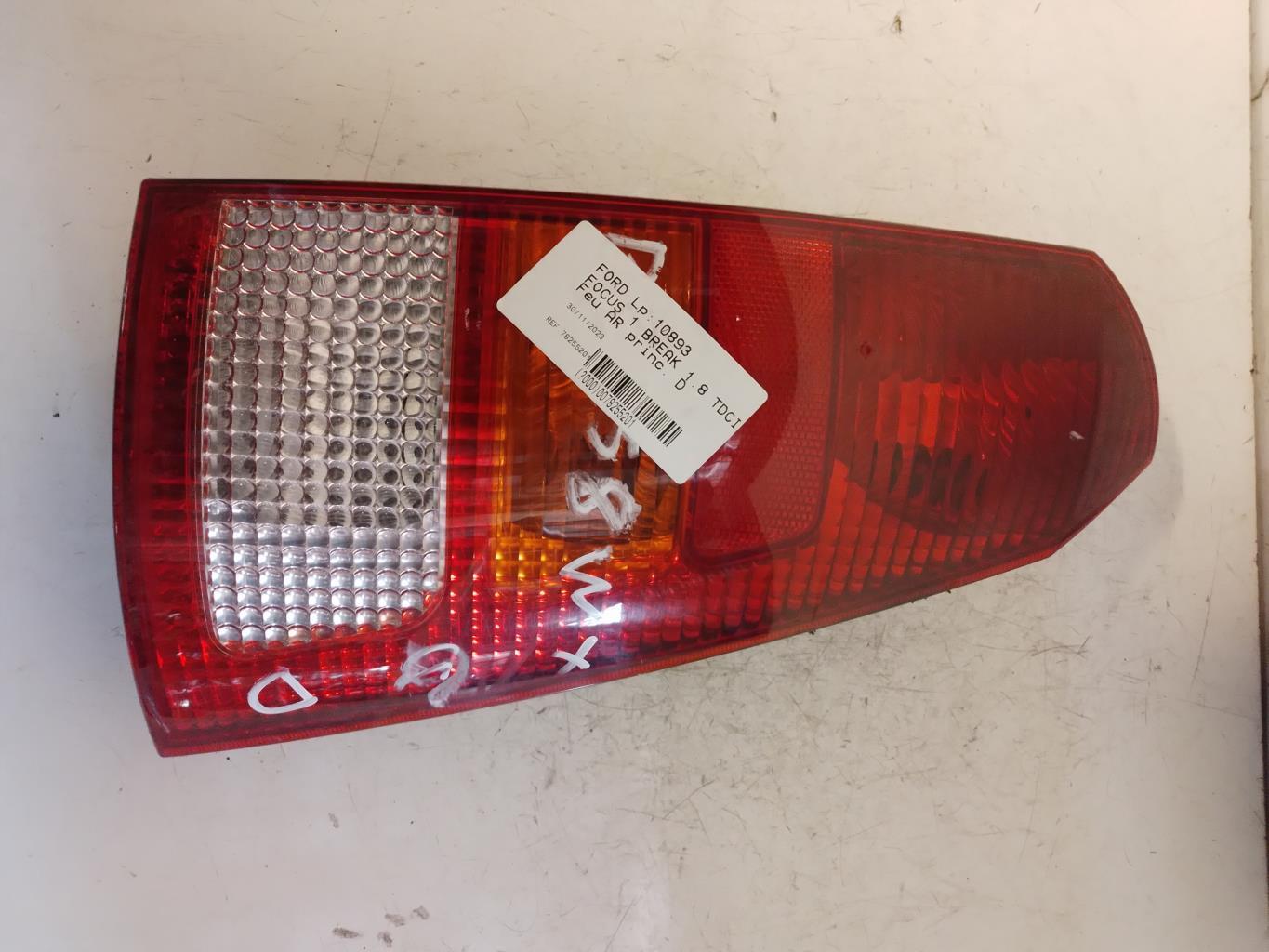Feu arriere principal droit (feux) FORD FOCUS 1 BREAK Diesel - 1