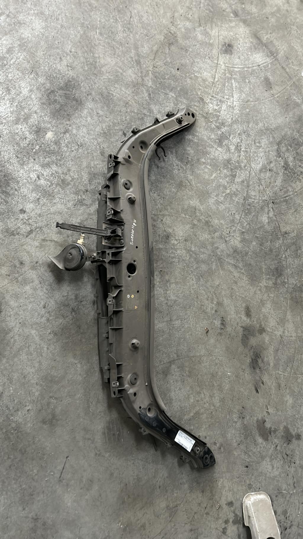 Face avant RENAULT SCENIC 2 PHASE 2 Diesel - 1