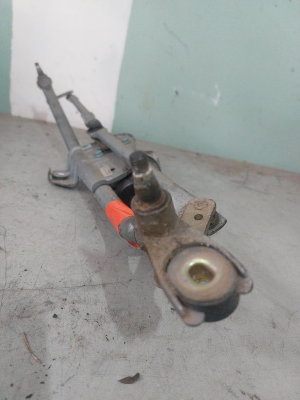 Moteur essuie glace avant AUDI A6 2 AVANT PHASE 2 BREAK Diesel - 1
