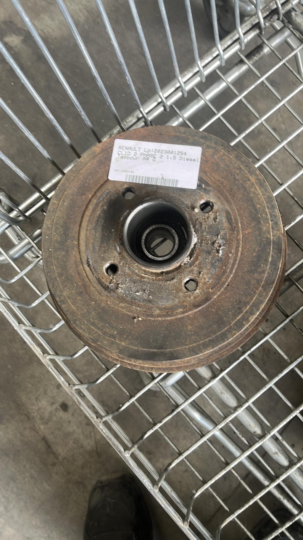 Tambour arriere gauche RENAULT CLIO 2 PHASE 2 Diesel - 1