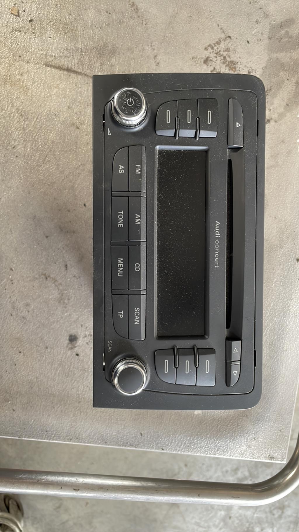 Autoradio d'origine AUDI A3 2 SPORTBACK PHASE 1 Diesel - 1