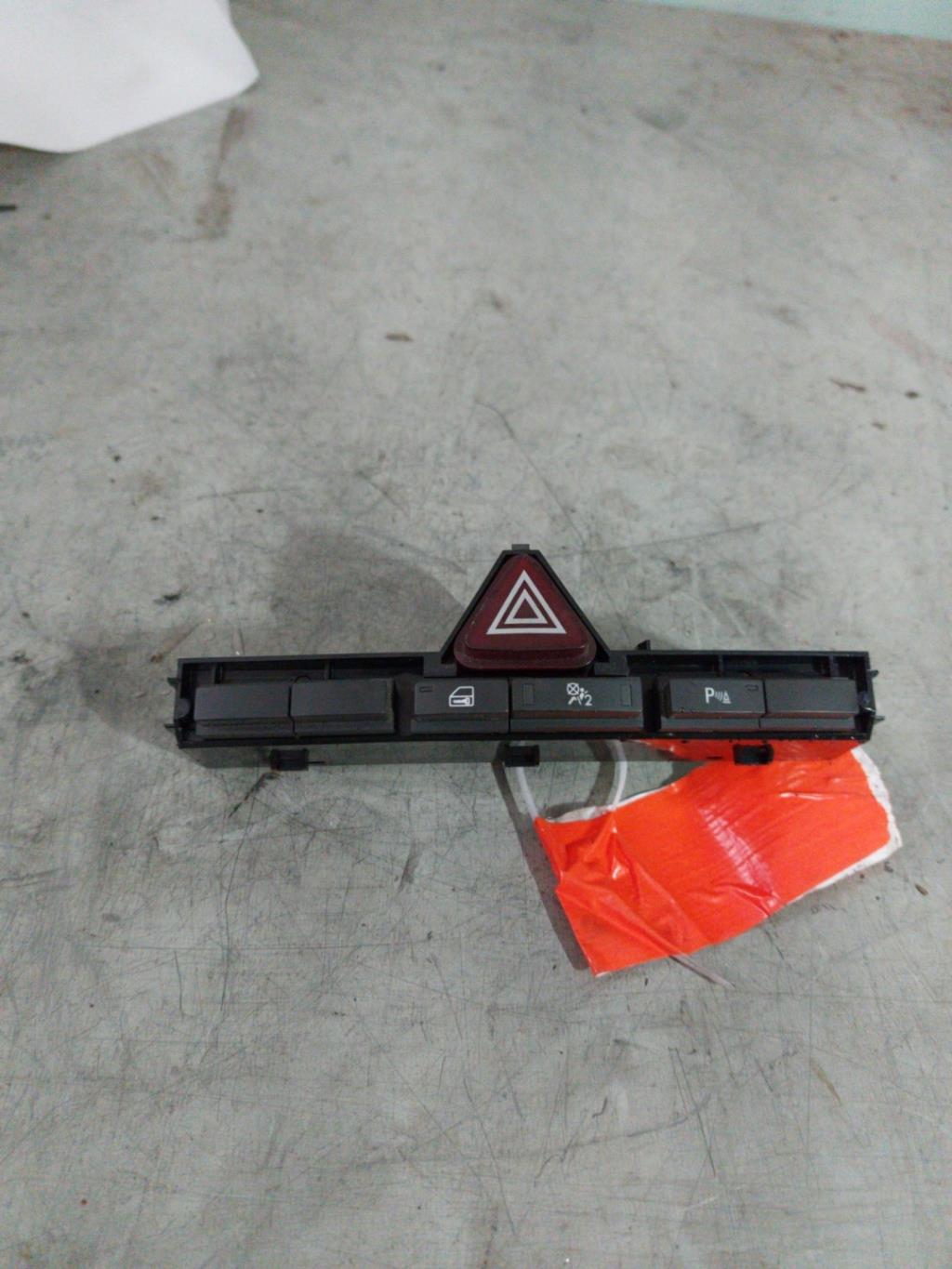 Bouton de warning OPEL CORSA D PHASE 1 Diesel - 1