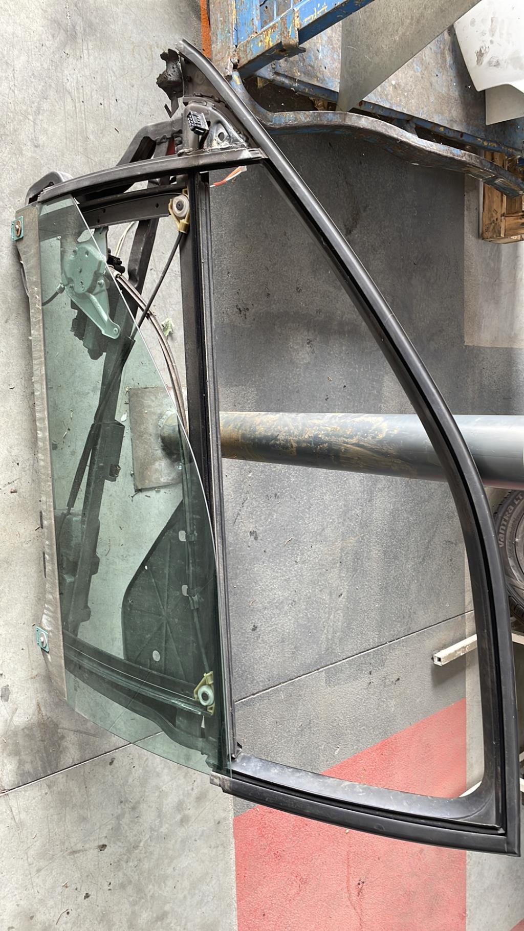 Leve vitre electrique avant gauche AUDI A3 1 PHASE 2 Diesel - 1
