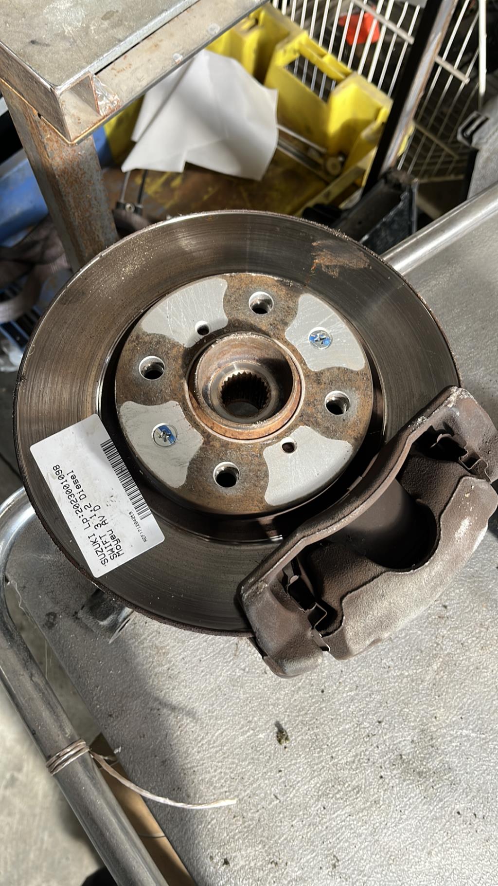 Moyeu avant droit SUZUKI SWIFT 3 Diesel - 1