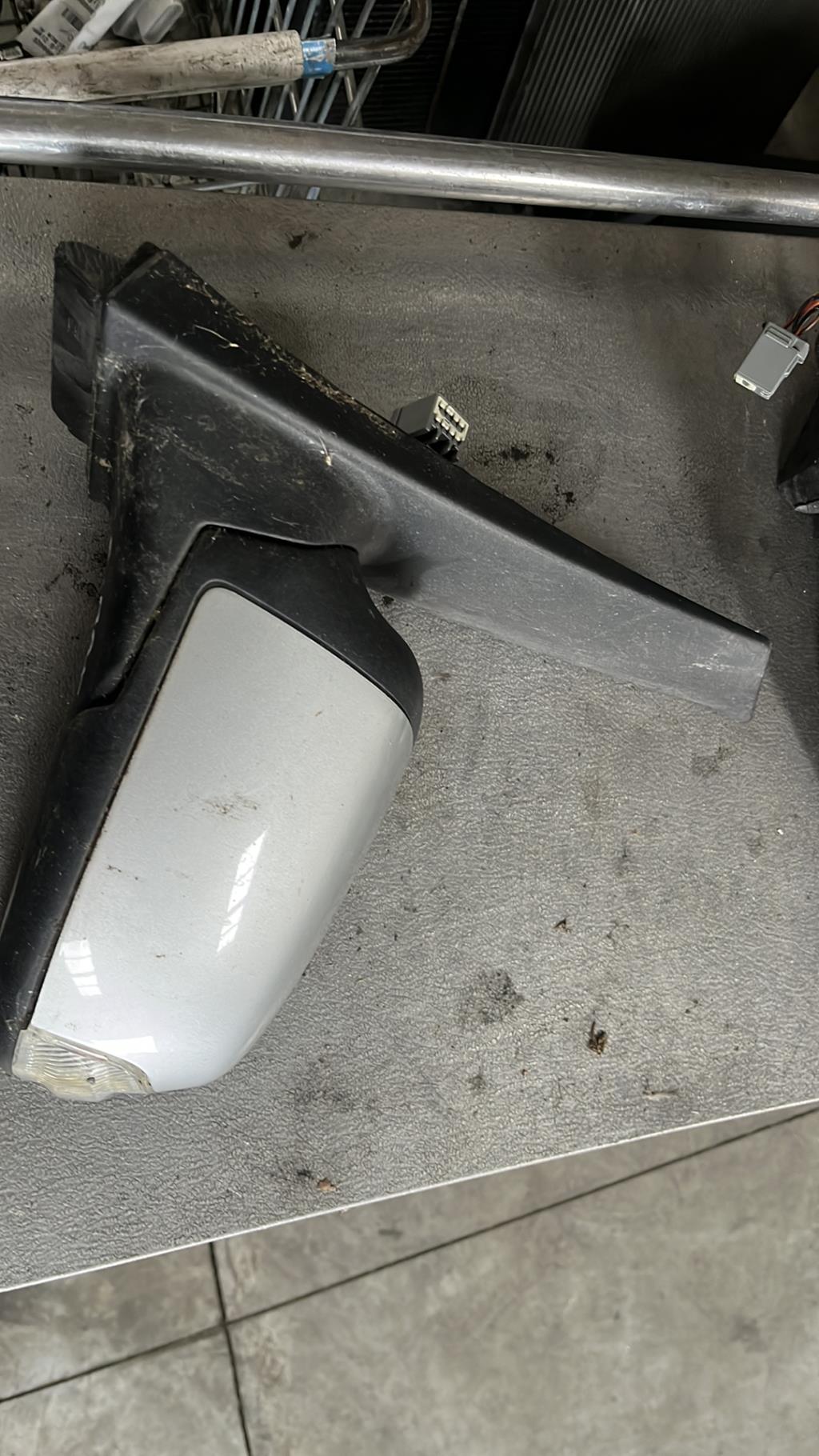 Retroviseur gauche FORD C-MAX 1 PHASE 1 Diesel - 1