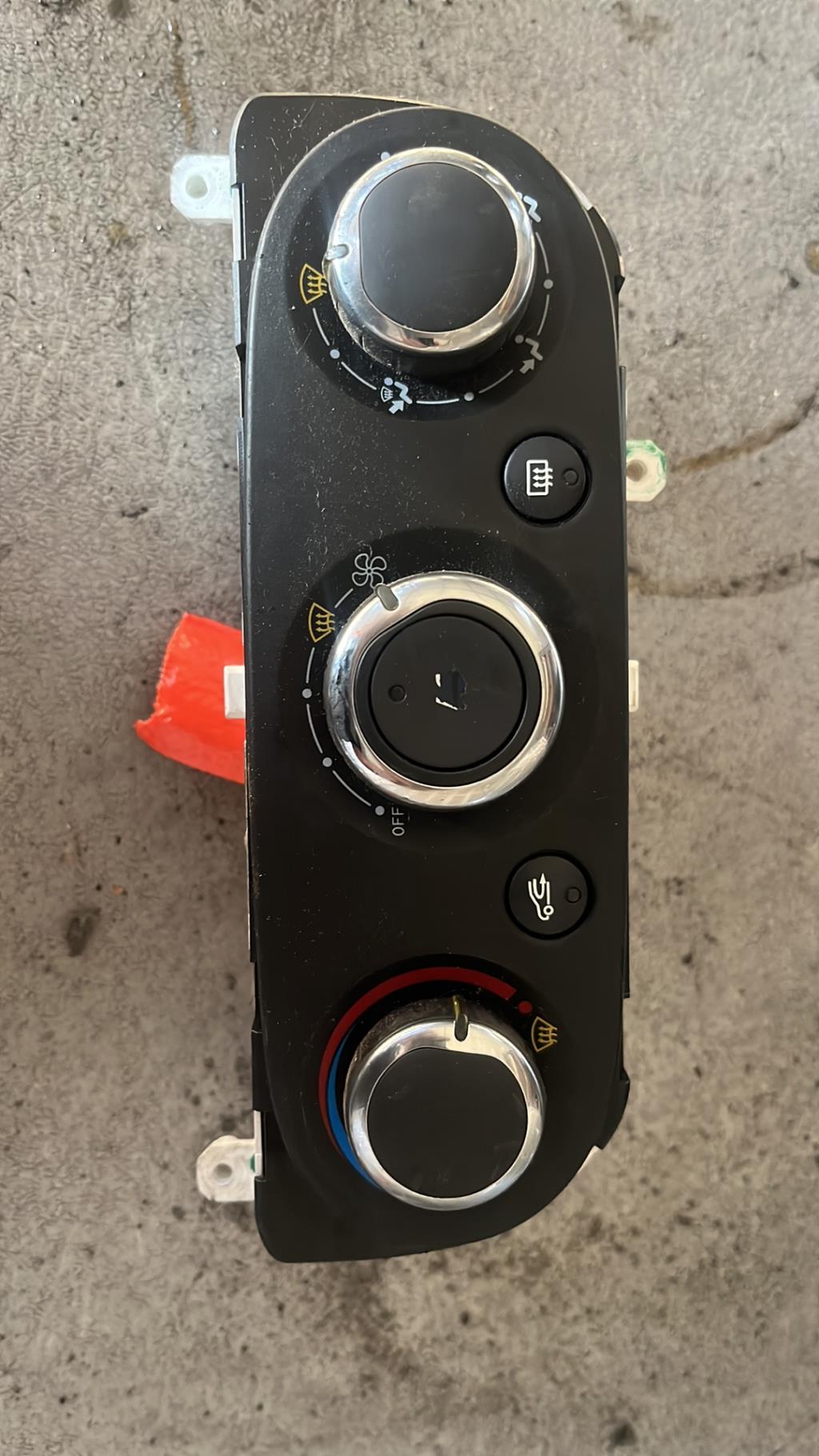 Commande chauffage RENAULT CLIO 4 PHASE 1 Diesel - 1