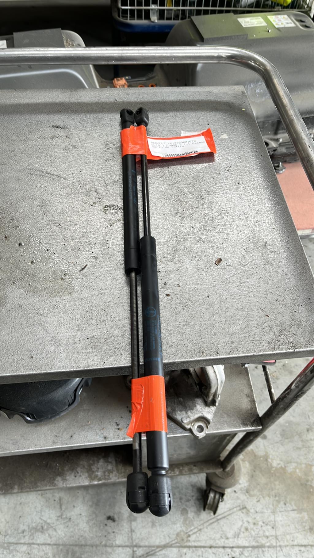 Verin de coffre RENAULT CLIO 1 PHASE 3 Essence - 1