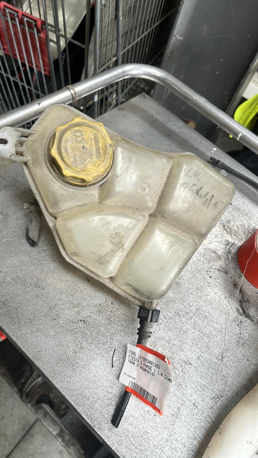 Vase d'expansion FORD FIESTA 5 PHASE 1 Diesel - 1