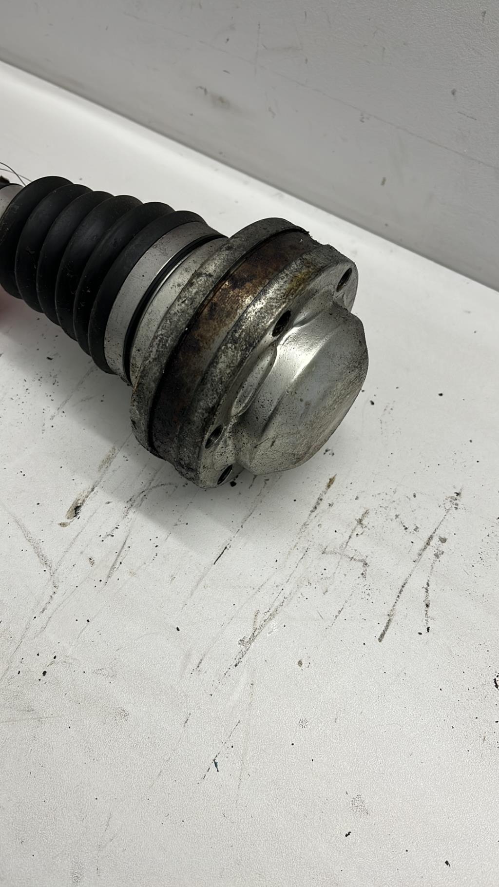 Cardan gauche (transmission) VOLKSWAGEN SCIROCCO 3 PHASE 2 COUPE Diesel - 1