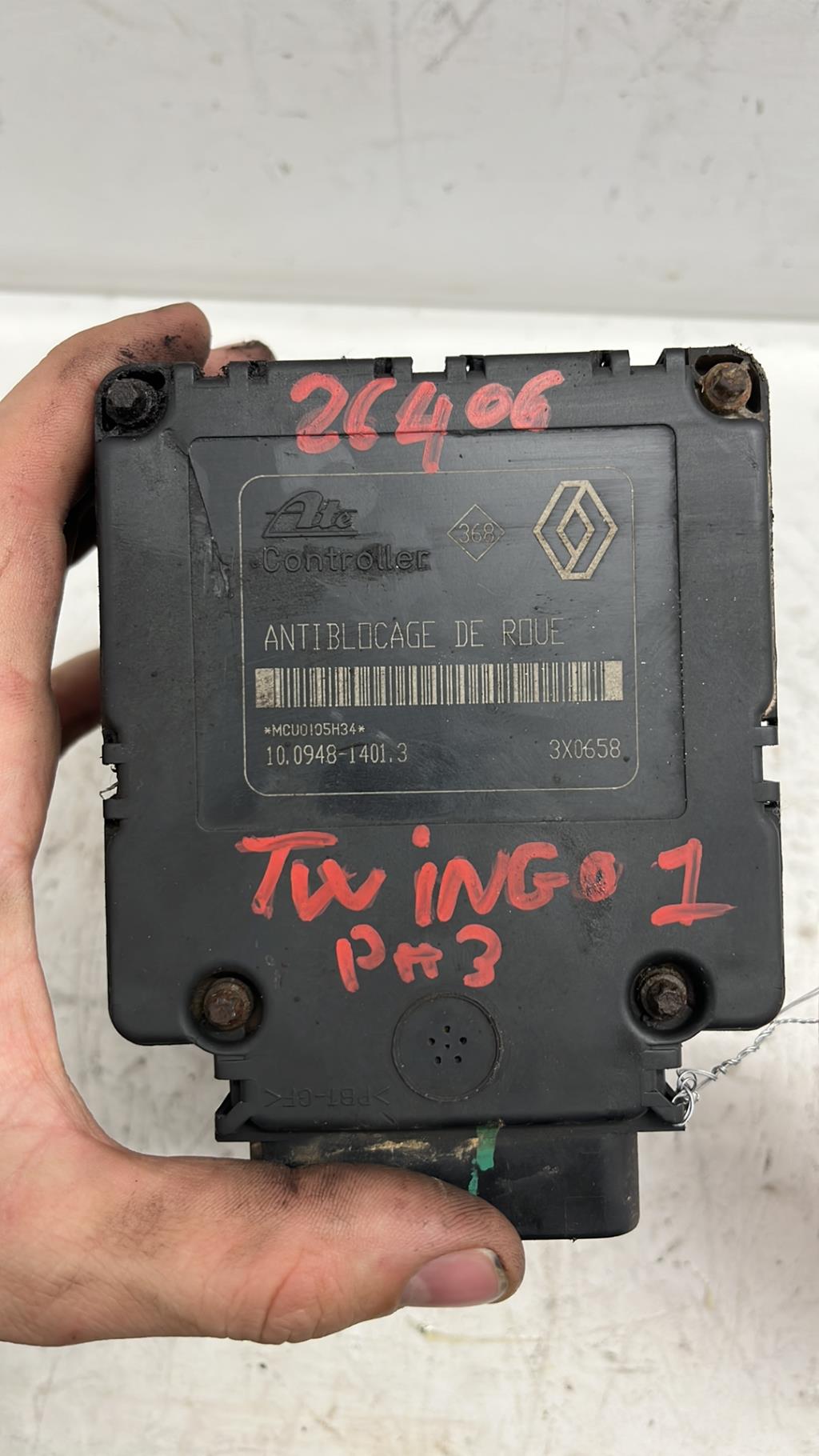 Bloc ABS (freins anti-blocage) RENAULT TWINGO 1 PHASE 3 Essence - 1