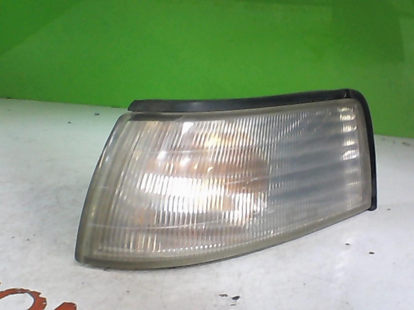 Optique avant secondaire gauche (feux)(clignotant) MAZDA 626 1  - 1