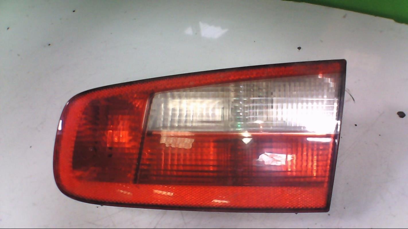Feu arriere secondaire droit (feux) RENAULT LAGUNA 2 PHASE 2 Essence - 1