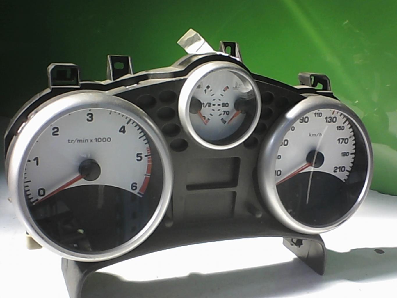 Compteur PEUGEOT 207 PHASE 1 Diesel - 1
