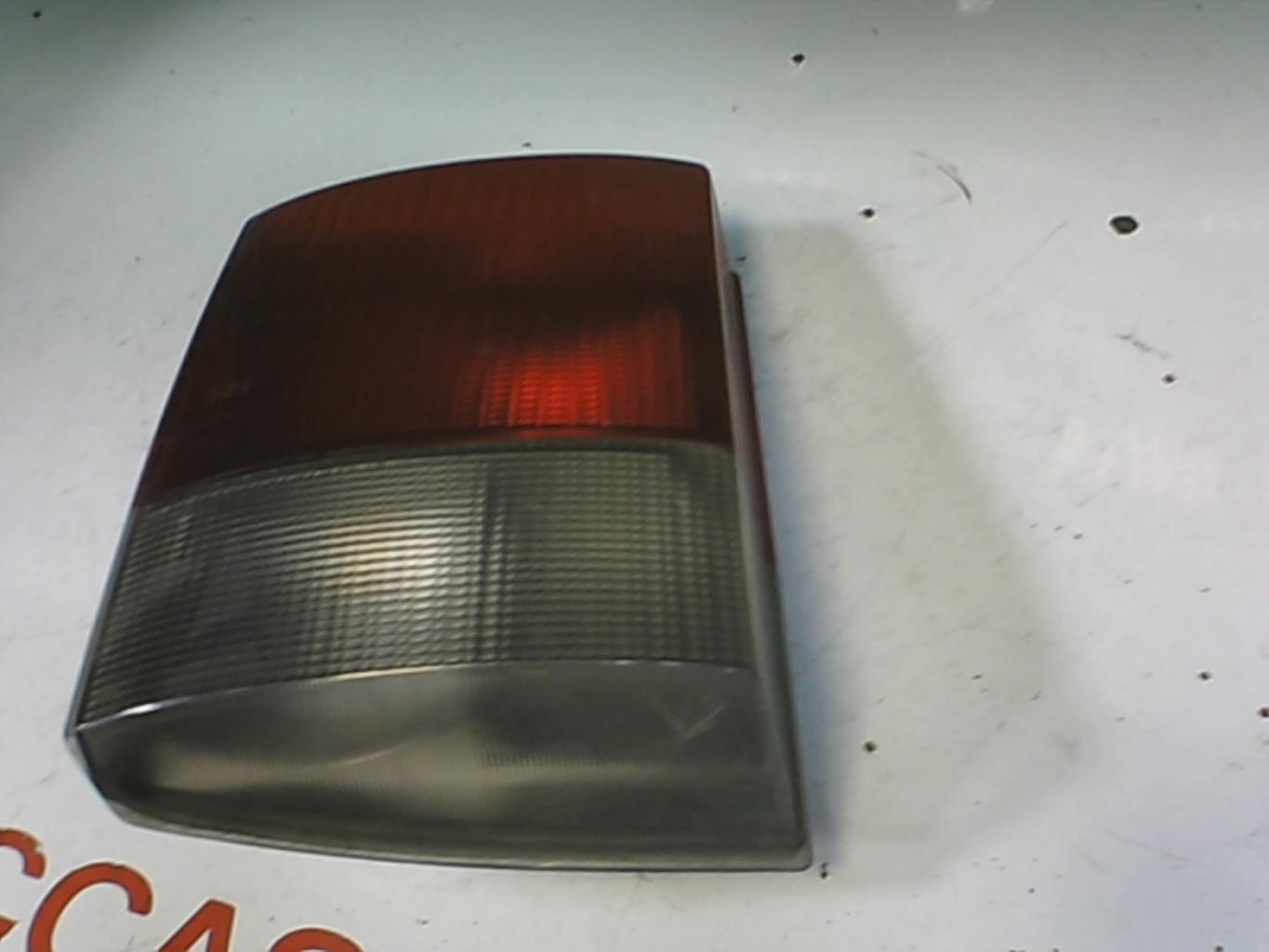 Feu arriere principal gauche (feux) AUDI 80 1  - 1