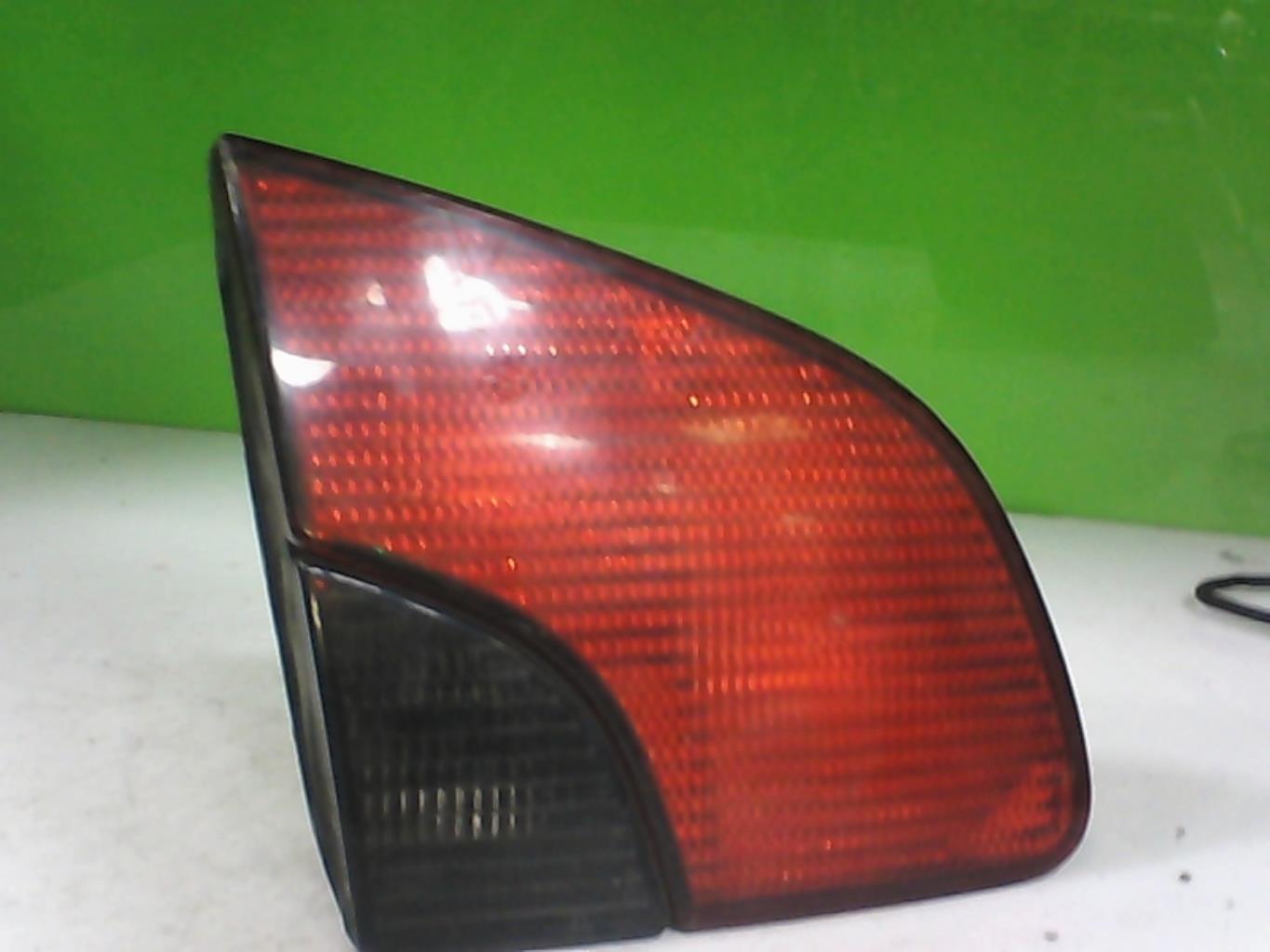 Feu arriere secondaire gauche (feux) PEUGEOT 406 PHASE 1 Diesel - 1