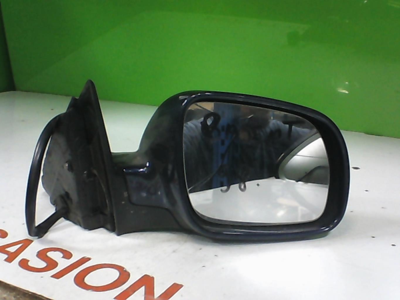 Retrovisor derecho VOLKSWAGEN PASSAT 4  - 1