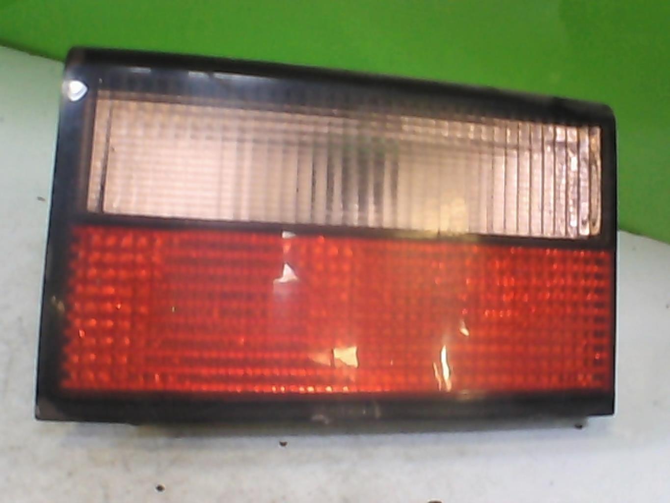 Feu arriere secondaire droit (feux) CITROEN XANTIA PHASE 2 BREAK  - 1