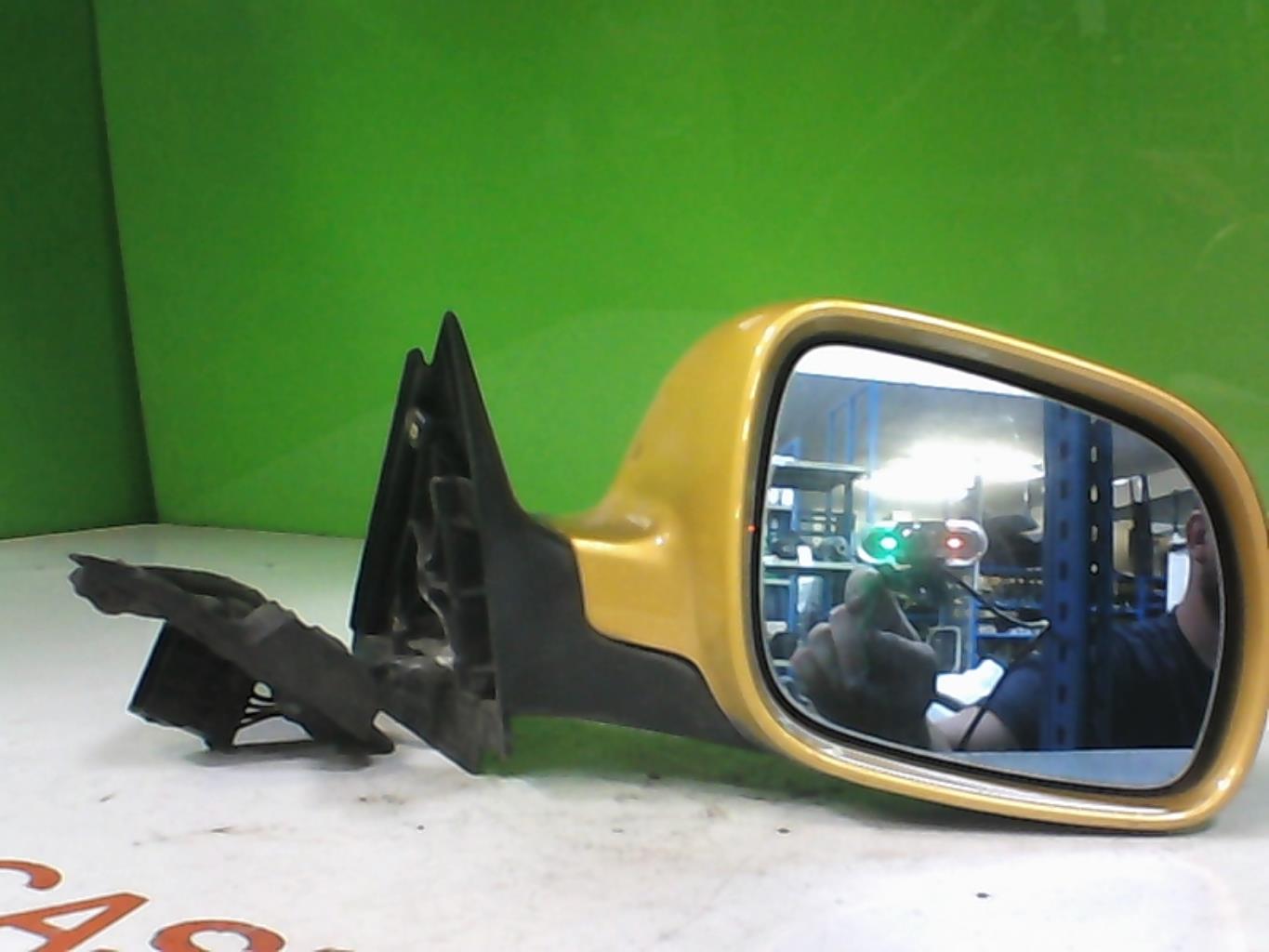Retroviseur droit AUDI A3 1  - 1