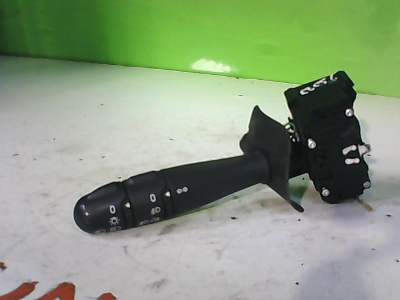 Commodo phare RENAULT CLIO 2 PHASE 2 Diesel - 1