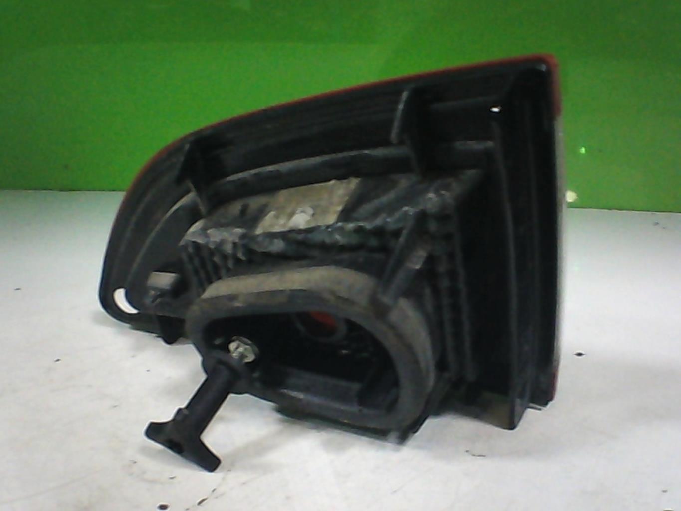 Feu arriere secondaire gauche (feux) RENAULT SCENIC 3 PHASE 1 Diesel - 1