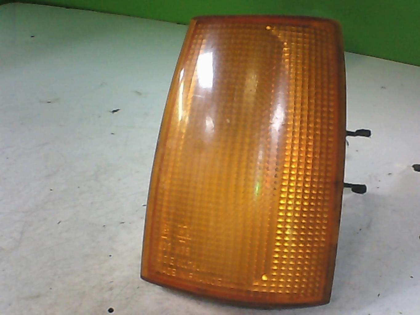 Optique avant secondaire gauche (feux)(clignotant) RENAULT R9  - 1