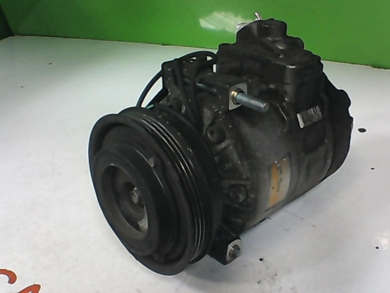 Compresseur clim AUDI A4 1 AVANT PHASE 2 BREAK Diesel - 1