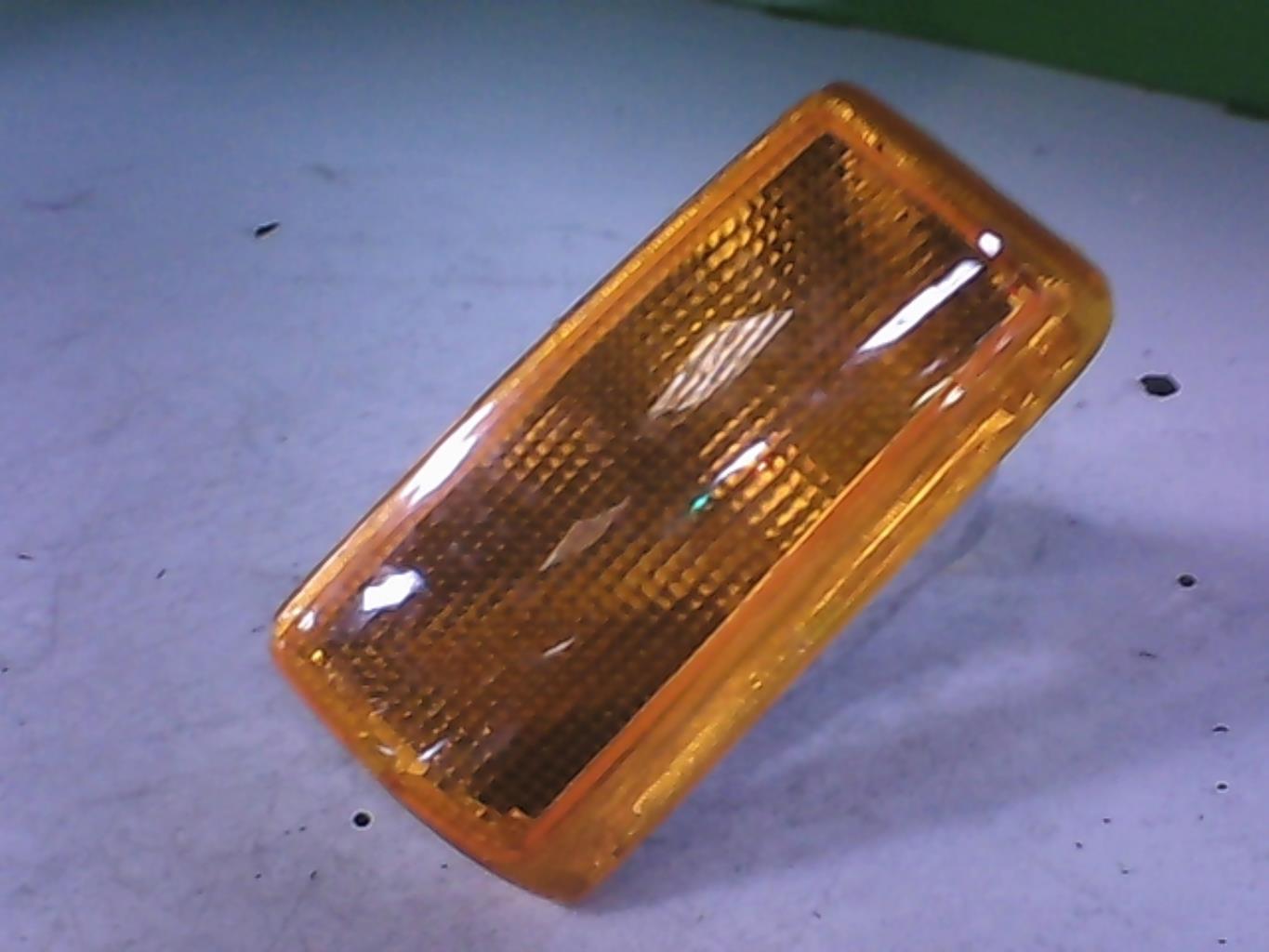 Optique avant secondaire gauche (feux)(clignotant) OPEL CORSA A  - 1