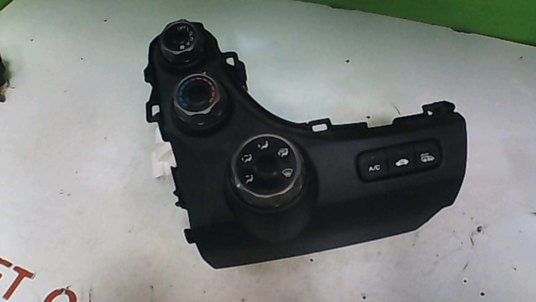 Commande chauffage HONDA JAZZ 3 Essence - 1