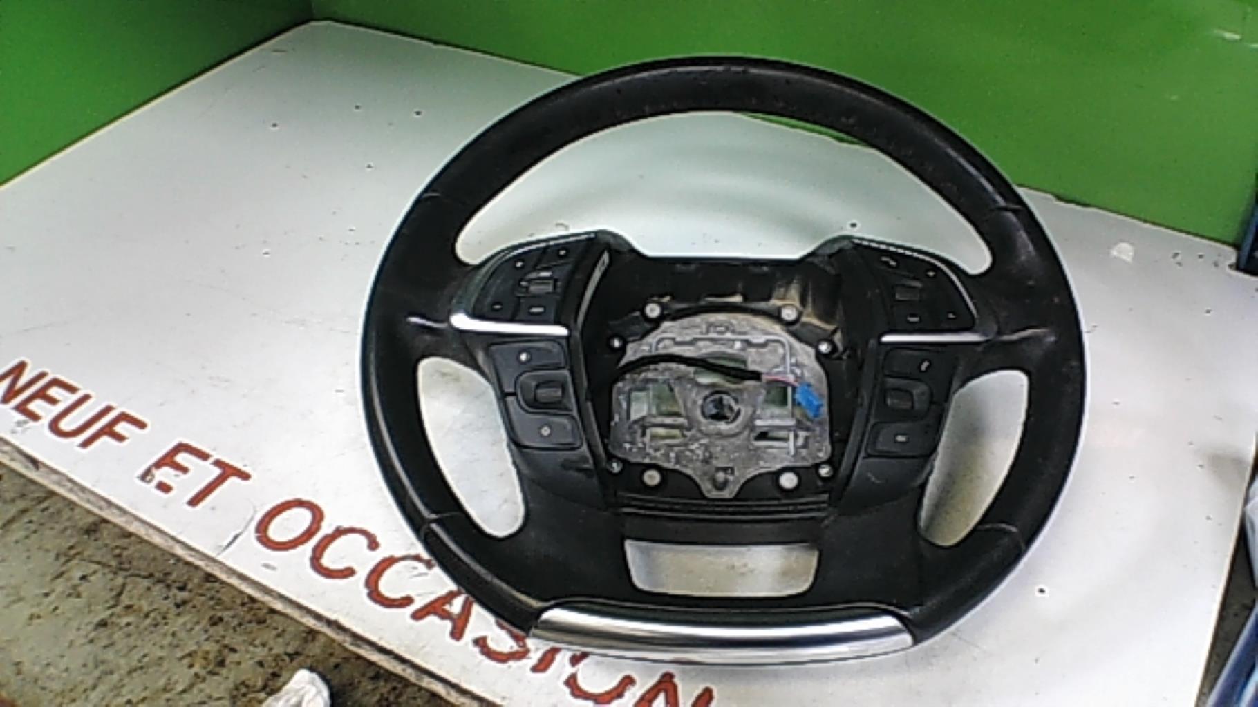 Volant CITROEN C4 2 PHASE 1 Essence - 1