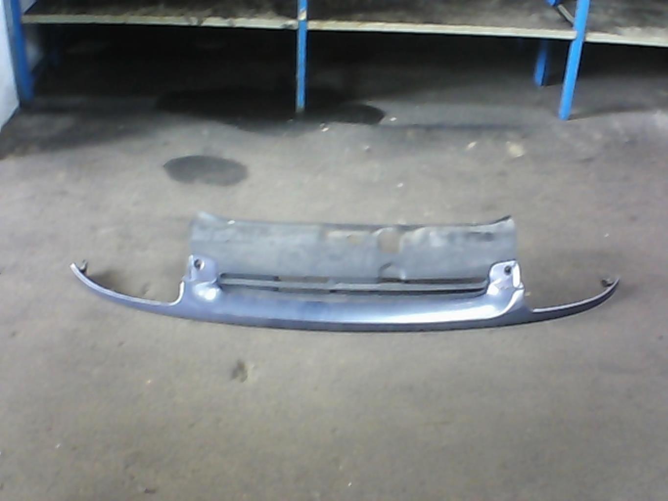 Calandre RENAULT CLIO 2 PHASE 1 Essence - 1