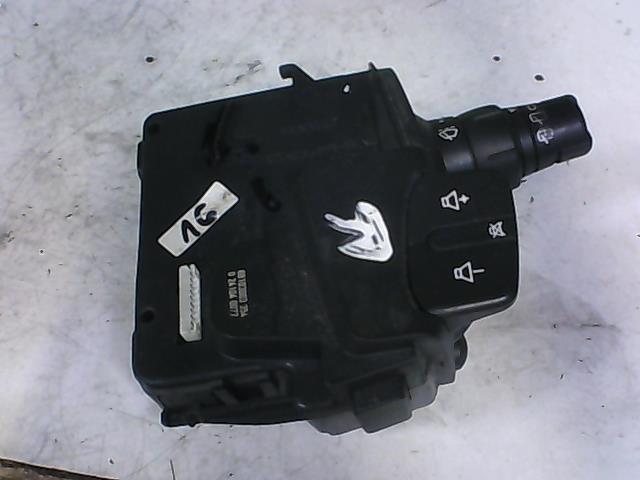 Commodo d'essuie glaces RENAULT CLIO 3 PHASE 1 Diesel - 1