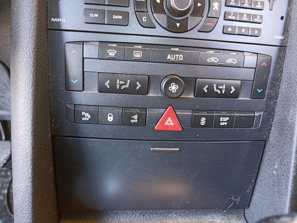 Commande chauffage PEUGEOT 407 COUPE Diesel - 1